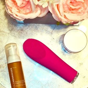 Electric Facial Cleansing Brush